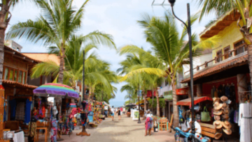 Easy Guide: Taking the Bus from Puerto Vallarta to Sayulita